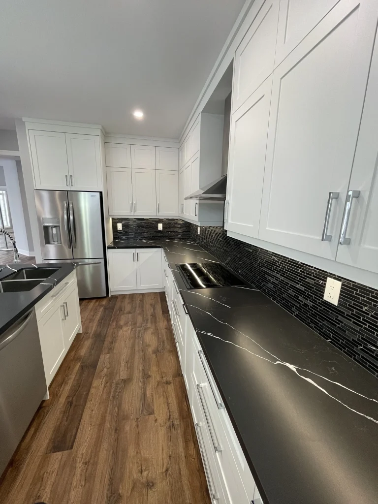 Kitchen remodeling in white tones, kitchens by CNG Contracting (photo 4)