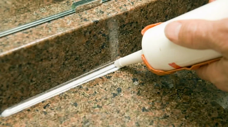 touch-up-caulking-694f4d3db3403-508.webp